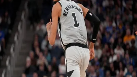 法尔克谈孔帕尼观赛：拜仁对原因态度暧昧